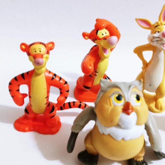 Vtg Pirate Disney Winnie the Pooh PVC Figures Set of 5 Tigger Owl & Rabbit (mt) - Picture 3 of 5